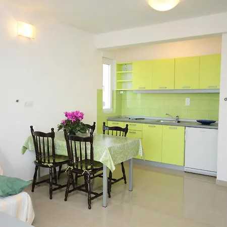 By The Sea Duce, Omis - 5261 Apartment Dugi Rat