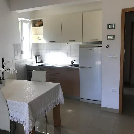 Apartman By The Sea Duce, Omis - 5261 Dugi Rat
