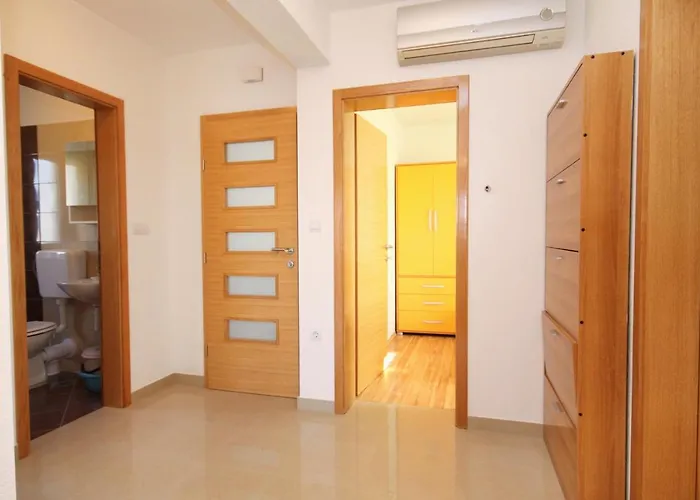 By The Sea Duce, Omis - 5261 Lägenhet