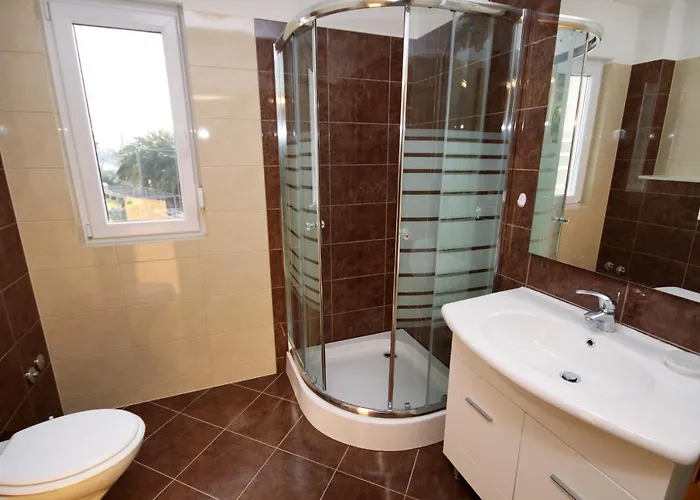 Lägenhet By The Sea Duce, Omis - 5261 Dugi Rat